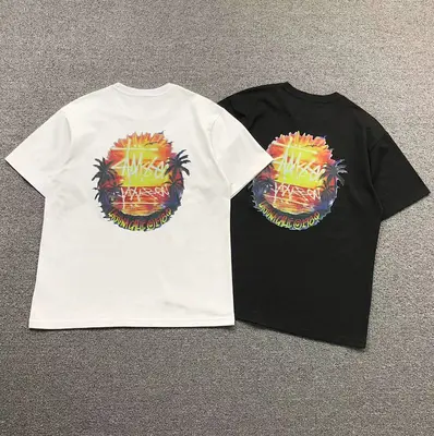 ¥78 STUSSY T-SHIRT 502241082( im 170cm 57kg i wear size M in the phot)