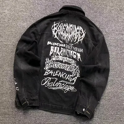 ¥195 B⭐L⭐⭐⭐IA⭐A JACKET 2122616001(im 170cm 57kg i wear size L in the phot)