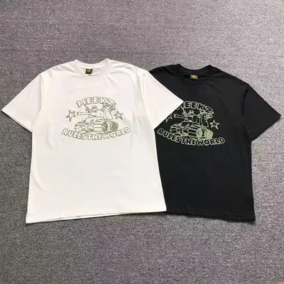 ￥95 CORTEIZ T-SHIRT 503011917（im 170cm 55kg i wear size L in the phot）