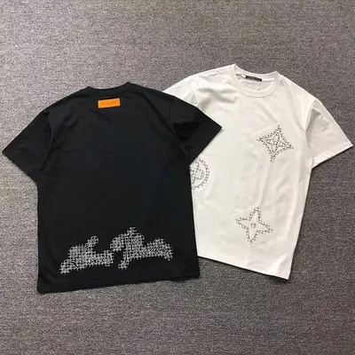¥138 L⭐ T-SHIRT 213061001(im 170cm 55kg i wear size M in the phot)