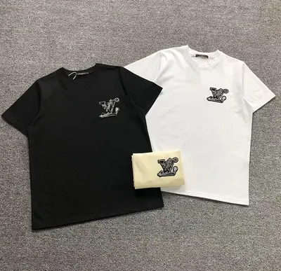 ¥115 L⭐ T-SHIRT 41361560(im 170cm 55kg i wear size M in the phot)