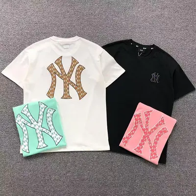 ¥95 MLB T-SHIRT 213121503( im 170cm 60kg i wear size L in the phot)