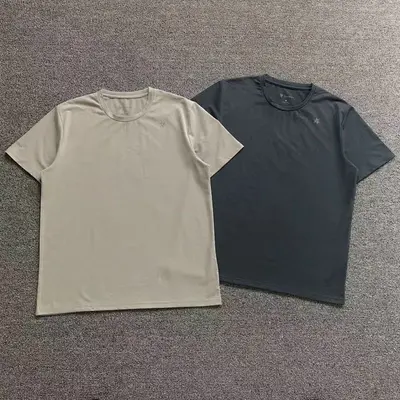 ￥228 GO⭐⭐W⭐N T-SHIRT 213132204（im 170cm 60kg i wear size 4 in the phot）