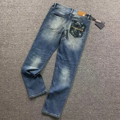 ￥245 L⭐ TROUSERS 3103140405（im 170cm 60kg i wear size 33 in the phot）