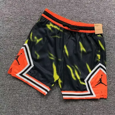 ￥85 NBA BASKETBALL SHORTS 31031803002（im 170cm 60kg i wear size M in the phot）