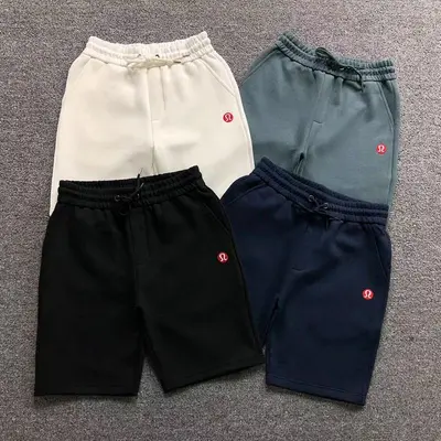￥95 LULULEMON SHORTS 413210630 （im 170cm 60kg i wear size L in the phot）