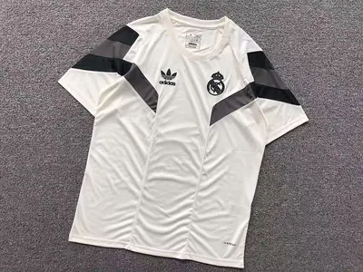 ￥79 FOOTBALL T-SHIRT 2132214002（im 170cm 60kg i wear size M in the phot）