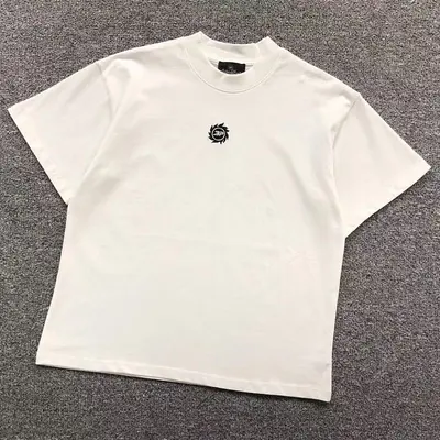 ￥85 BROKEN PLANET T-SHIRT 3103221234（im 170cm 60kg i wear size S in the phot）
