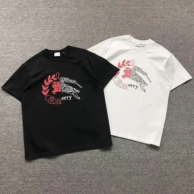 ¥128 B⭐R⭐E⭐RY T-SHIRT 413251021(im 170cm 60kg i wear size M in the phot)