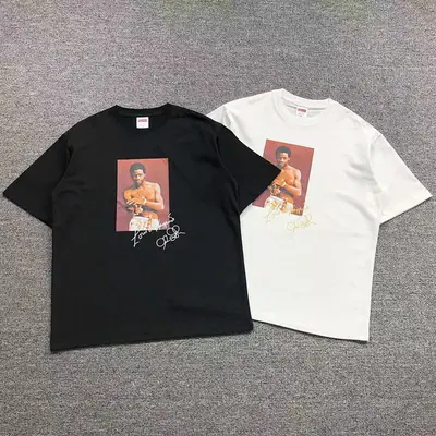 ¥88 S⭐⭐R⭐⭐E T-SHIRT 413251821(im 170cm 60kg i wear size M in the phot)