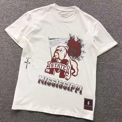 ￥78 TRAVIS SCOTT T-SHIRT 213292046（im 170cm 60kg i wear size S in the phot)