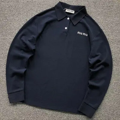 ￥158 M⭐U M⭐U LONG SLEEVED 214010636（im 170cm 60kg i wear size S in the phot）