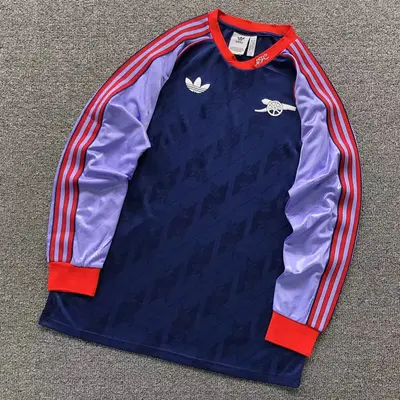 ￥88 FOOTBALL LONG SLEEVED 11111317002（im 170cm 60kg i wear size L in the phot）