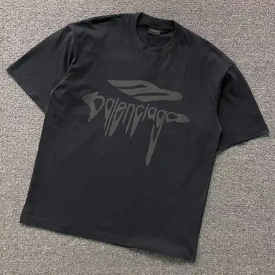 ￥118 B⭐L⭐⭐⭐IA⭐A T-SHIRT 4104071121（im 170cm 60kg i wear size M in the phot）
