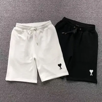 ￥90 AMI SHORTS 504080188（im 170cm 60kg i wear size S in the phot）