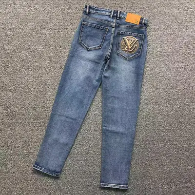 ￥188 L⭐ TROUSERS 504103517（im 170cm 60kg i wear size 28 in the phot）