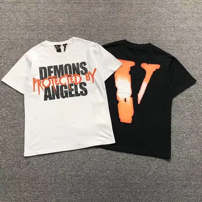 ¥69 VLONE T-SHIRT 504141191(im 170cm 60kg i wear size S in the phot)