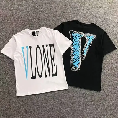 ¥69 VLONE T-SHIRT 504148191(im 170cm 60kg i wear size M in the phot)