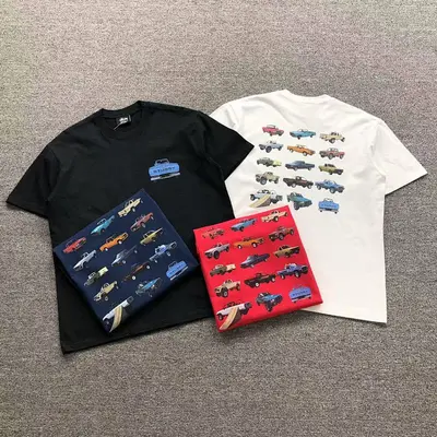 ¥85 STUSSY T-SHIRT 214153102(im 170cm 60kg i wear size L in the phot)