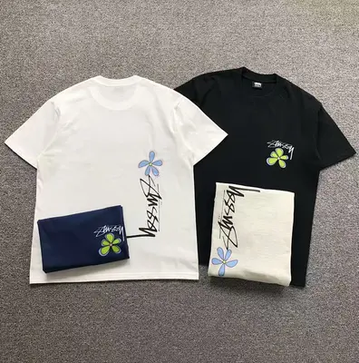 ¥85 STUSSY T-SHIRT 3104151131(im 170cm 60kg i wear size S in the phot)