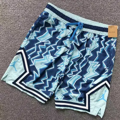 ¥85 NBA BASKETBALL SHORTS 11041722002(im 170cm 60kg i wear size XL in the phot)