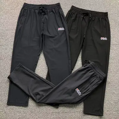 ¥158 F⭐⭐A TROUSERS 504171401(im 170cm 60kg i wear size XL in the phot)