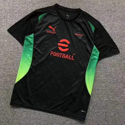 ¥78 FOOTBALL T-SHIRT 11041704002(im 170cm 60kg i wear size L in the phot)