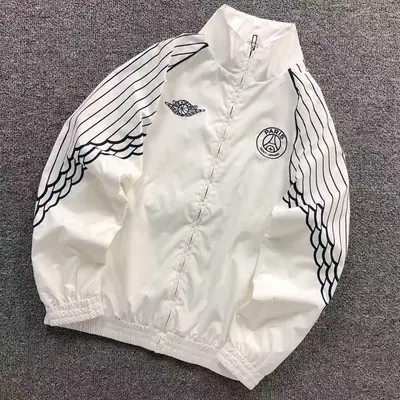 ¥195 FOOTBALL JACKET 11041714002(im 170cm 60kg i wear size M in the phot)