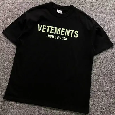 ¥85 VETEMENTS T-SHIRT 214171851(im 170cm 60kg i wear size S in the phot)
