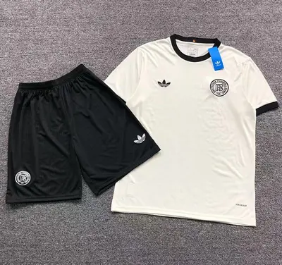 ￥75 FOOTBALL SHORTS T-SHIRT 31041826002（im 170cm 60kg i wear size L in the phot）