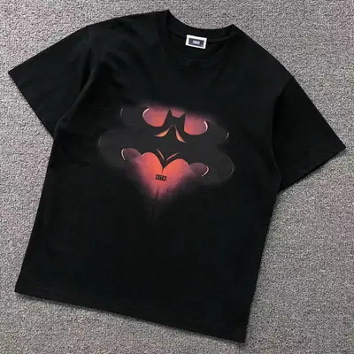 ￥95 KITH T-SHIRT 504191795（im 170cm 60kg i wear size M in the phot）