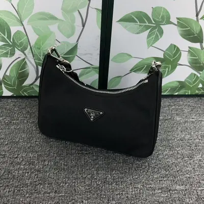 ￥258 P⭐A⭐A BAG 4104210175 ( 长21CM*宽6CM*15CM)