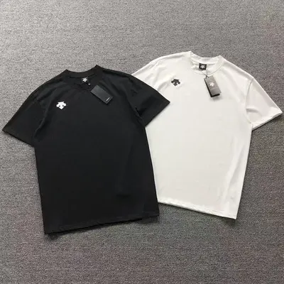 ￥115 D⭐S⭐E⭐T⭐ T-SHIRT 214212715（im 170cm 60kg i wear size M in the phot）