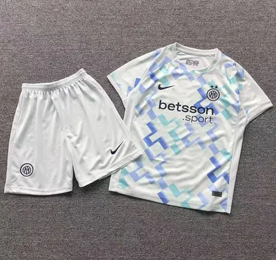 ￥68 FOOTBALL T-SHIRT SHORTS CHILD 1104241114