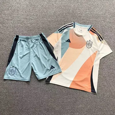 ¥68 FOOTBALL T-SHIRT SHORTS CHILD 1104240914