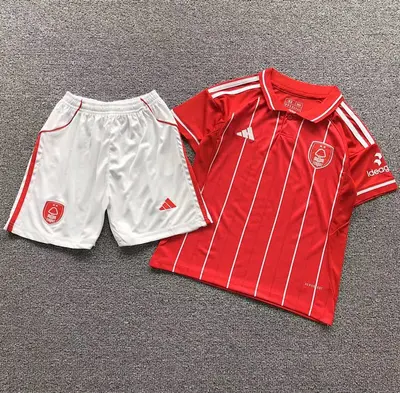 ¥ 68 FOOTBALL T-SHIRT SHORTS CHILD 1104240814