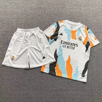 ¥68 FOOTBALL T-SHIRT SHORTS CHILD 1104240614