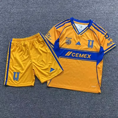 ¥68 FOOTBALL T-SHIRT SHORTS CHILD 1104240514