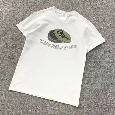 ￥85 S⭐N⭐ T-SHIRT 1104285863（im 170cm 60kg i wear size XS in the phot）