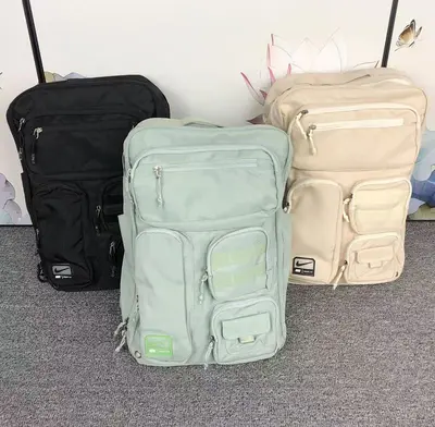 ￥138 N⭐K⭐ BAG 4105052713 ( 长41CM*宽15CM*48CM)