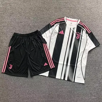￥78 FOOTBALL T-SHIRT 31050723002（im 170cm 60kg i wear size L in the phot）