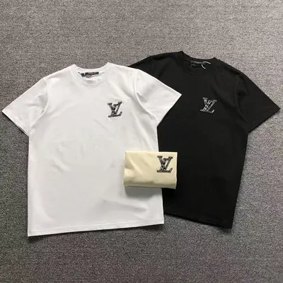 ¥115 L⭐ T-SHIRT 3105120860(im 170cm 60kg i wear size M in the phot)