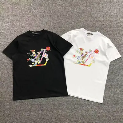 ¥115 L⭐ T-SHIRT 3105120360(im 170cm 60kg i wear size M in the phot)