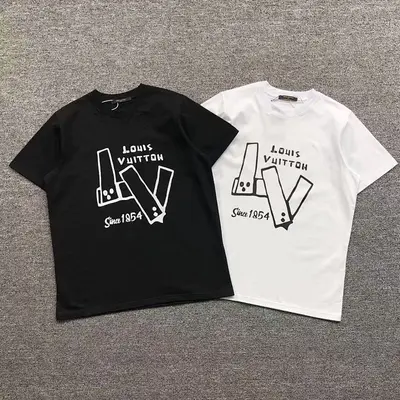 ¥115 L⭐ T-SHIRT 3105120260(im 170cm 60kg i wear size M in the phot)