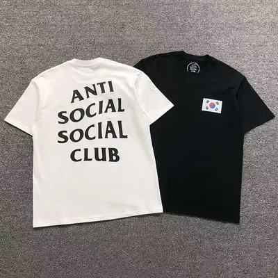 ¥85 ANTI SOCIAL SOCIAL CLUB T-SHIRT 4050131802(im 170cm 60kg i wear size L in the phot)