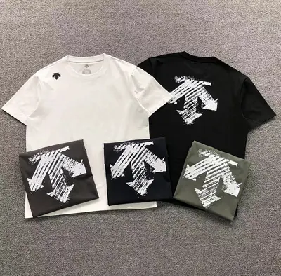 ¥115 D⭐S⭐E⭐T⭐ T-SHIRT 1105130505(im 170cm 60kg i wear size L in the phot)
