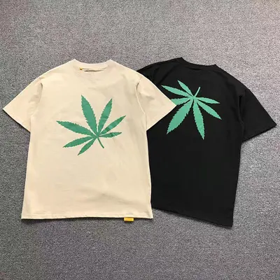 ¥85 GALLERY DEPT T-SHIRT 3105130996 im 170cm 60kg i wear size S in the phot)