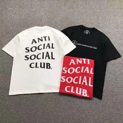 ¥85 ANTI SOCIAL SOCIAL CLUB T-SHIRT 4050132402(im 170cm 60kg i wear size L in the phot)