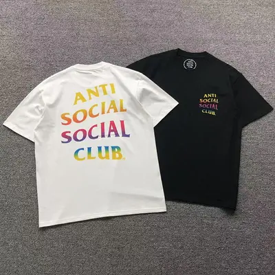 ¥85 ANTI SOCIAL SOCIAL CLUB T-SHIRT 4050131302(im 170cm 60kg i wear size L in the phot)