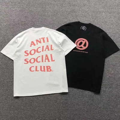 ¥85 ANTI SOCIAL SOCIAL CLUB T-SHIRT 4050131102(im 170cm 60kg i wear size L in the phot)